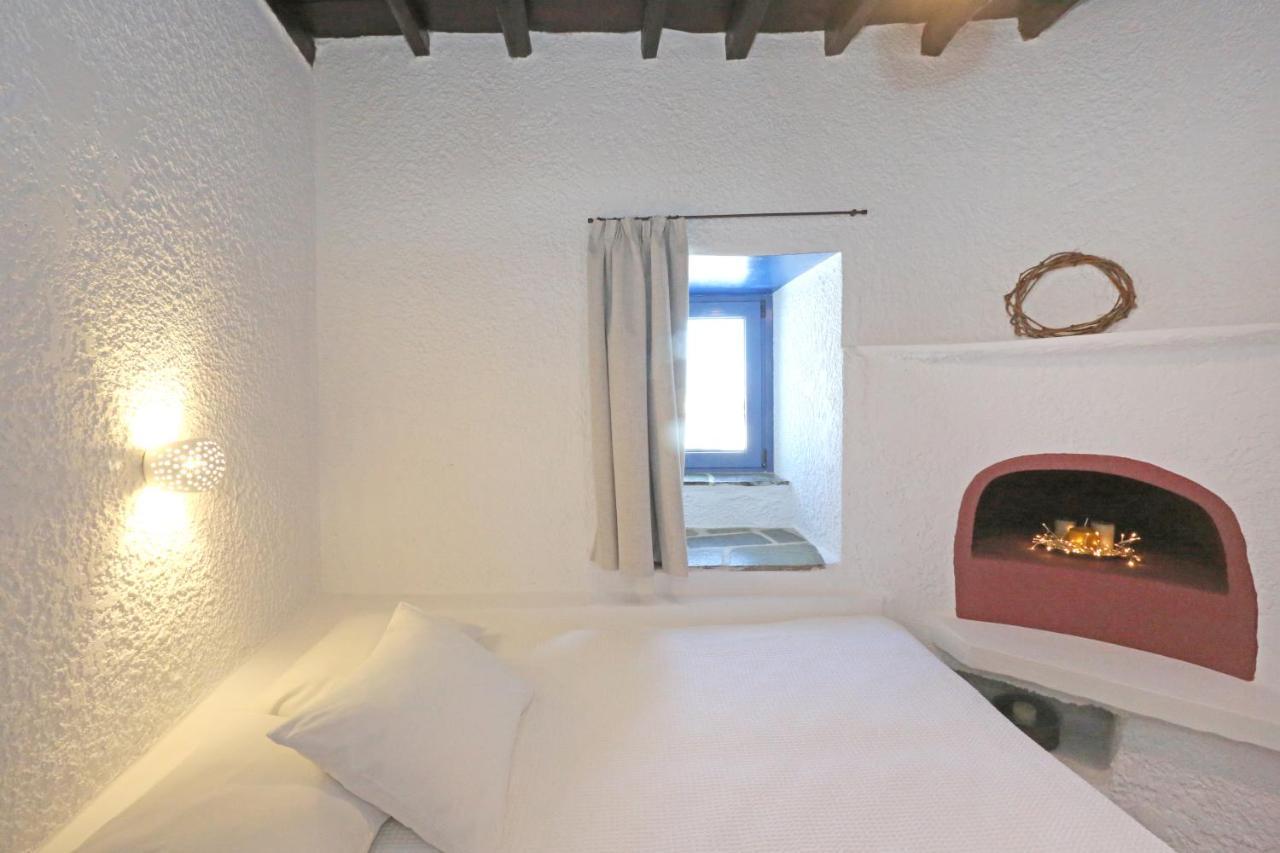 Le Petit Chateau Ano Syros Exterior photo