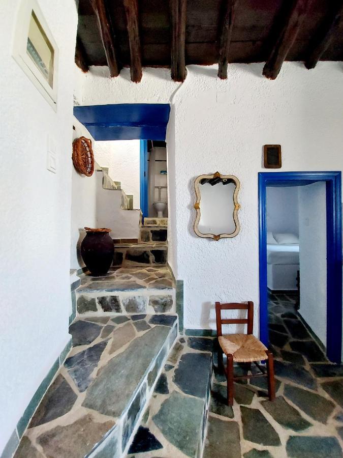 Le Petit Chateau Ano Syros Exterior photo